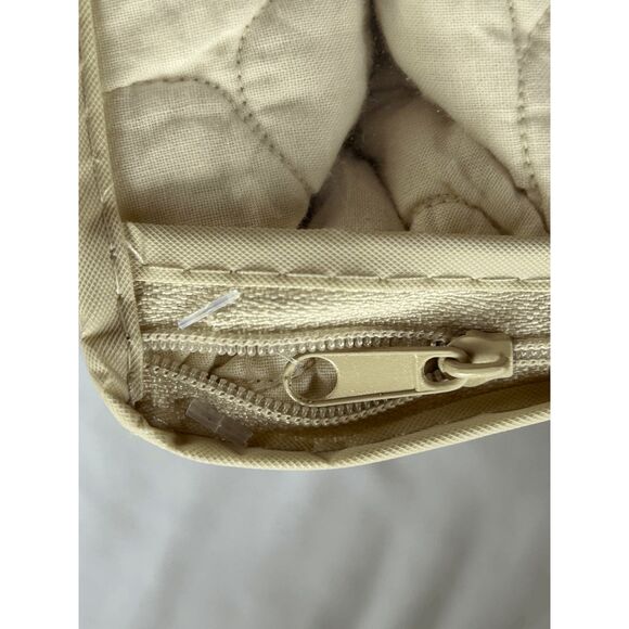 Whole Home Twin Size Quilt & One Sham Set in Pattern "Anna" NIB 100% Cotton - Picture 5 of 6